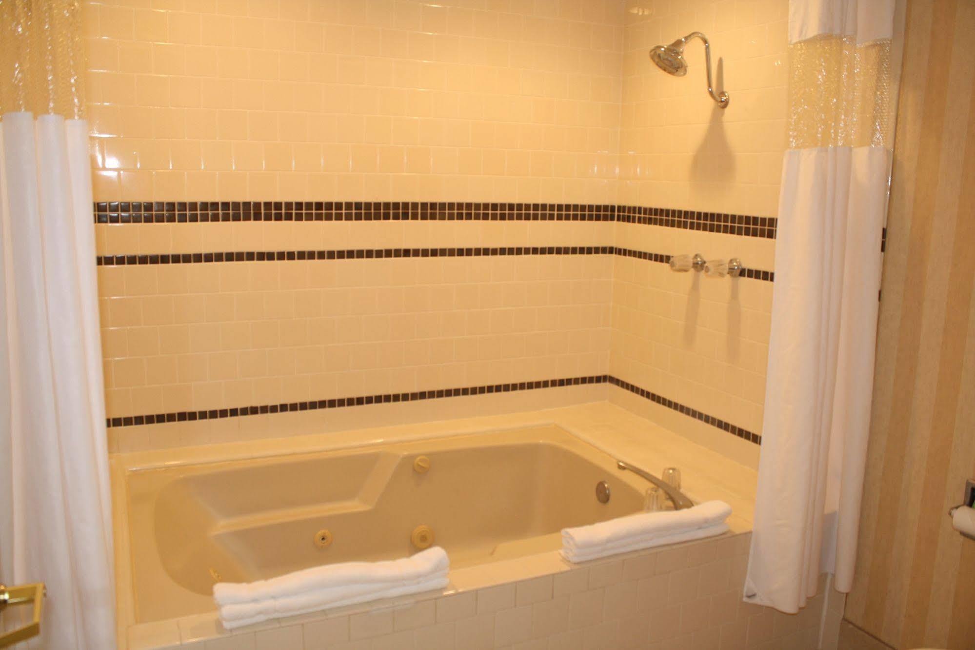 Western Heritage 3* Stockton